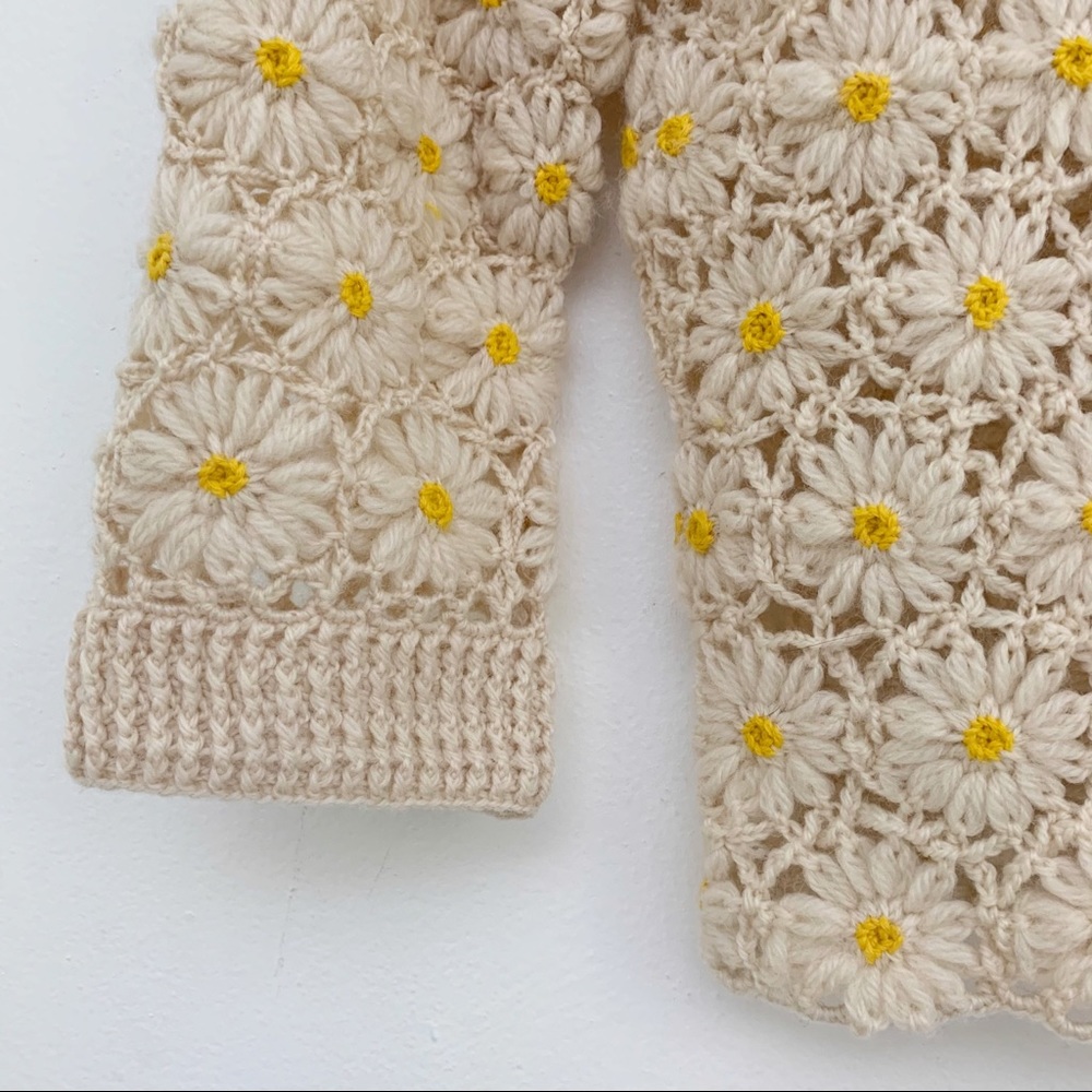 SOLD Vintage Knit Crochet Daisy Cardigan Sweater - Picture 10 of 13